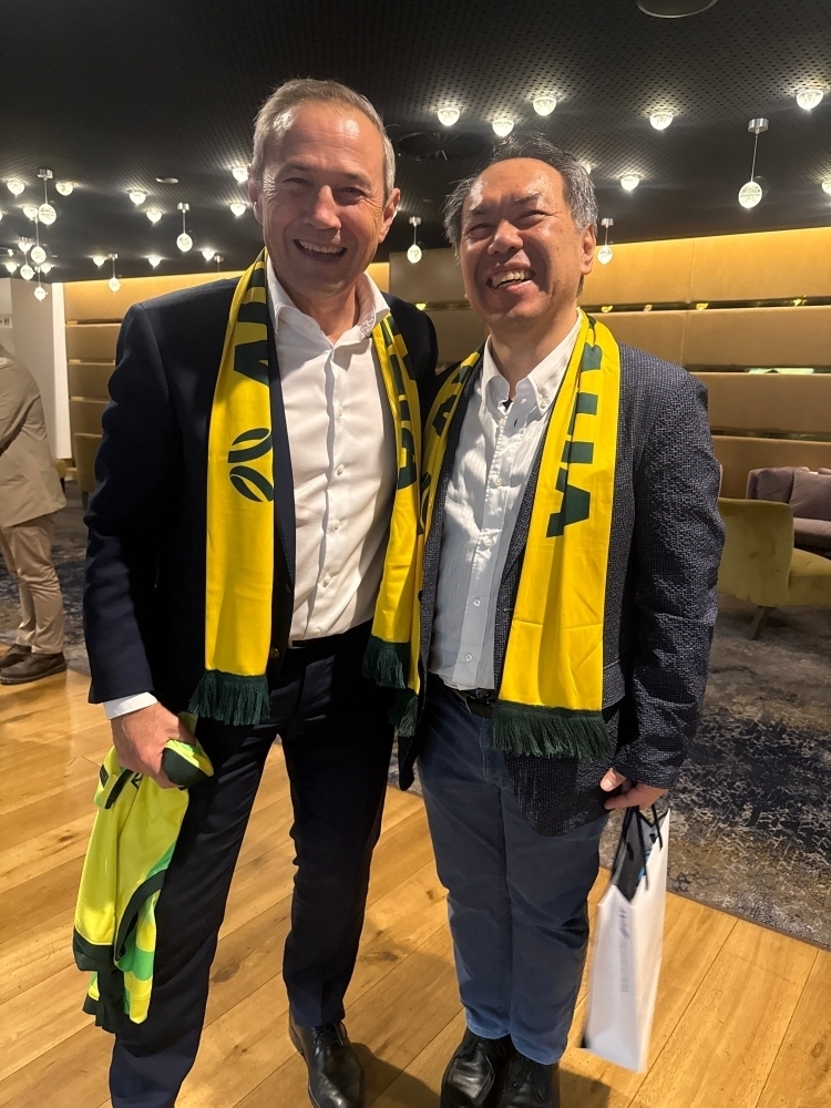 Consul-General and Premier